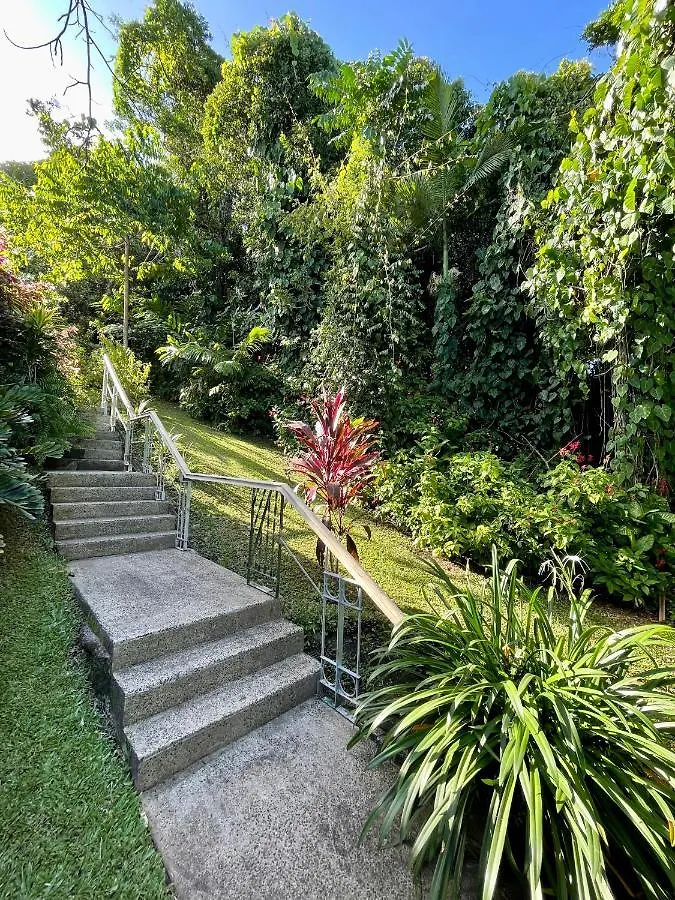Babinda Quarters Hotel 3*,