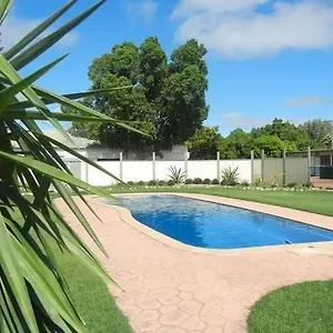 Hotel Tourist Park Caravan Park, Longreach